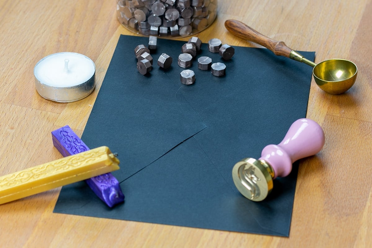 How to Use a Wax Seal A Simple StepbyStep Guide